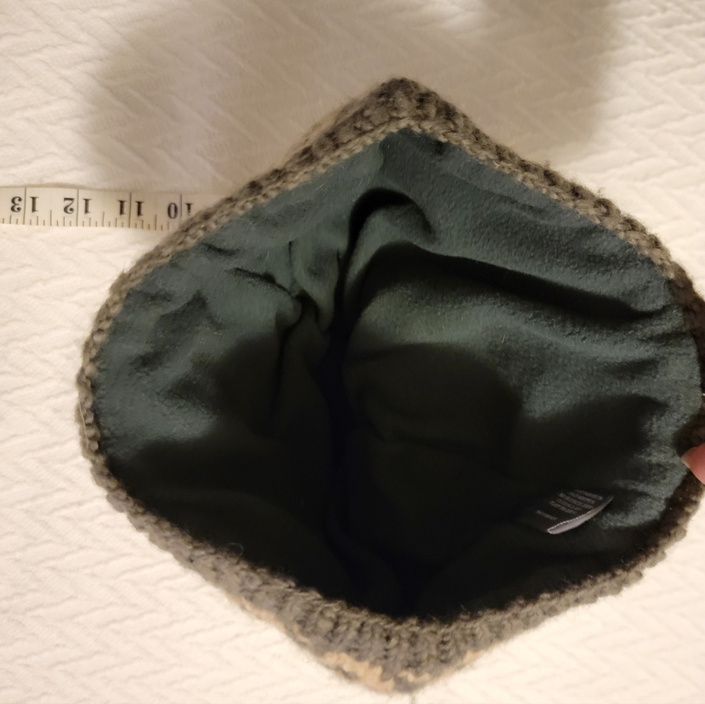 Athena Fleece-Lined Handmade Wool Beanie Hat - Picture 4 of 6
